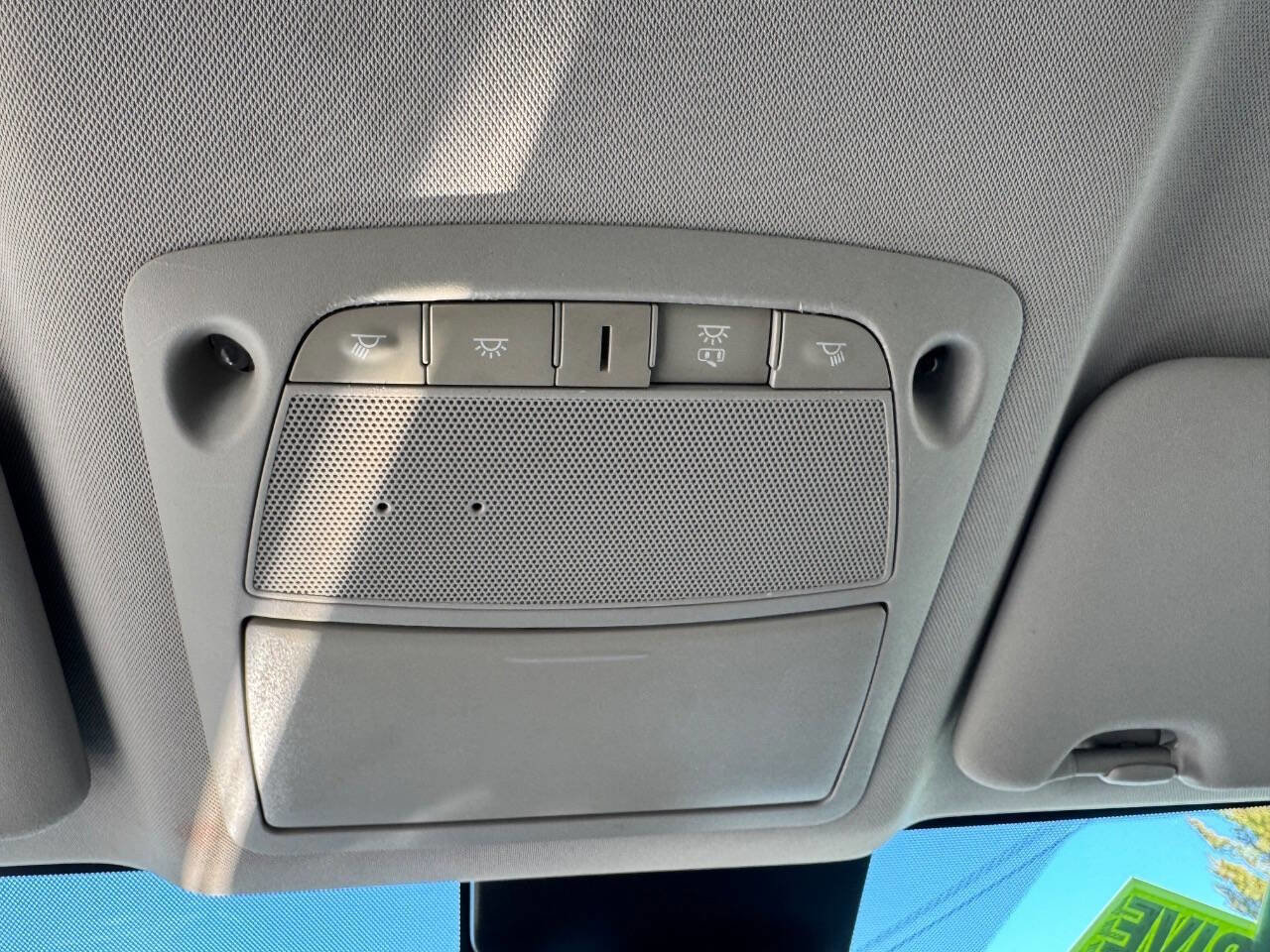 Used 2021 Nissan Rogue Sport S image 14