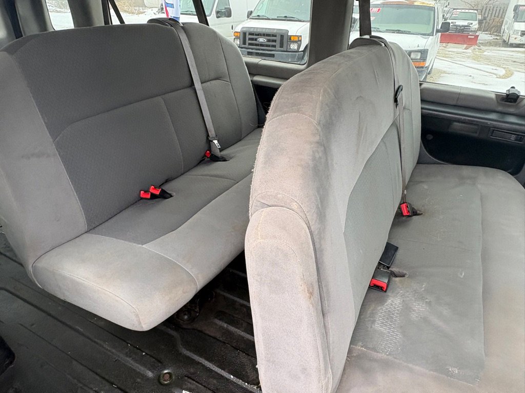 Used 2008 Ford E-350 and Econoline 350 Extended Wagon Super Duty image 13