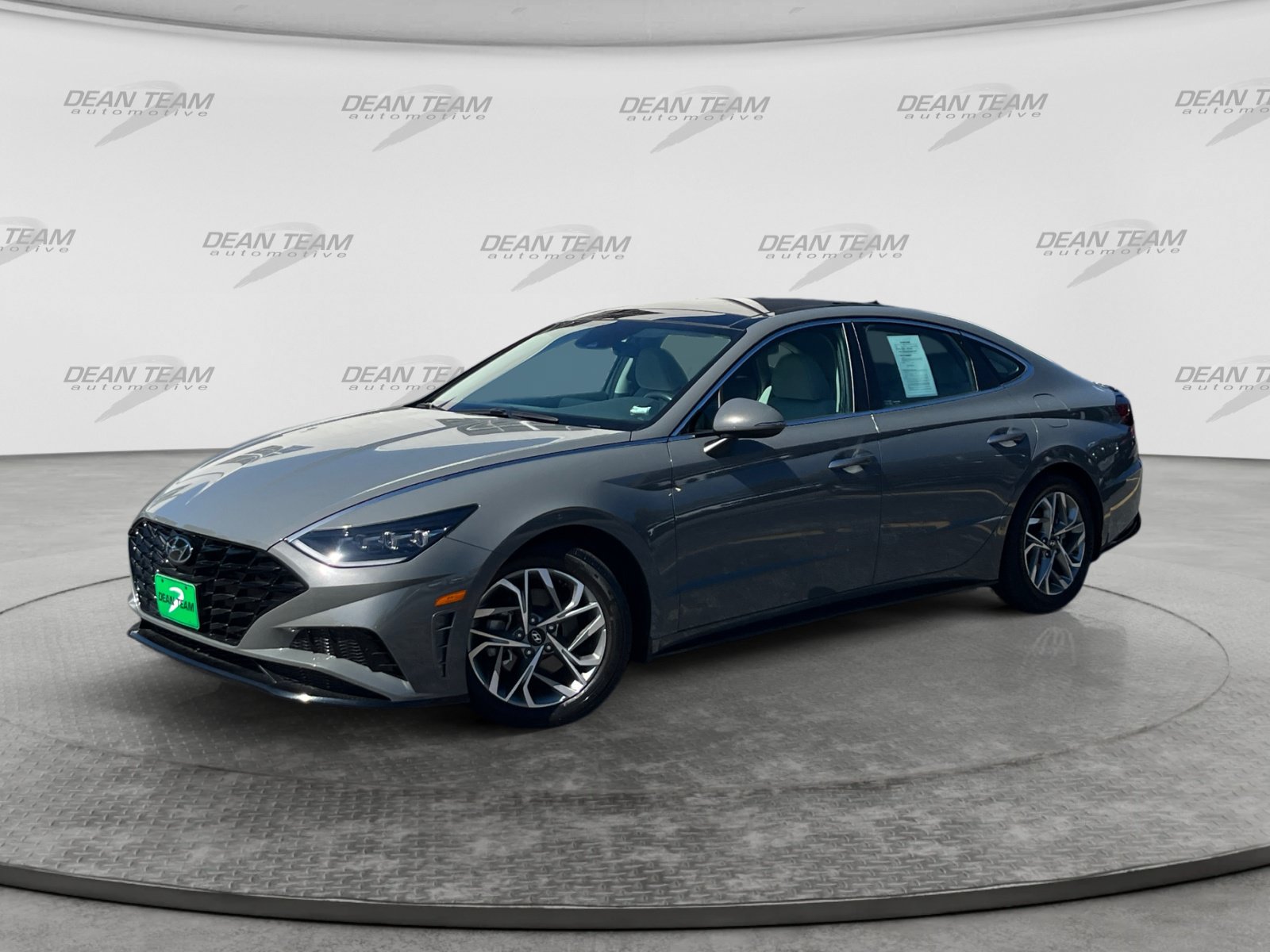 Used 2023 Hyundai Sonata SEL w/ Convenience Package FWD image 3