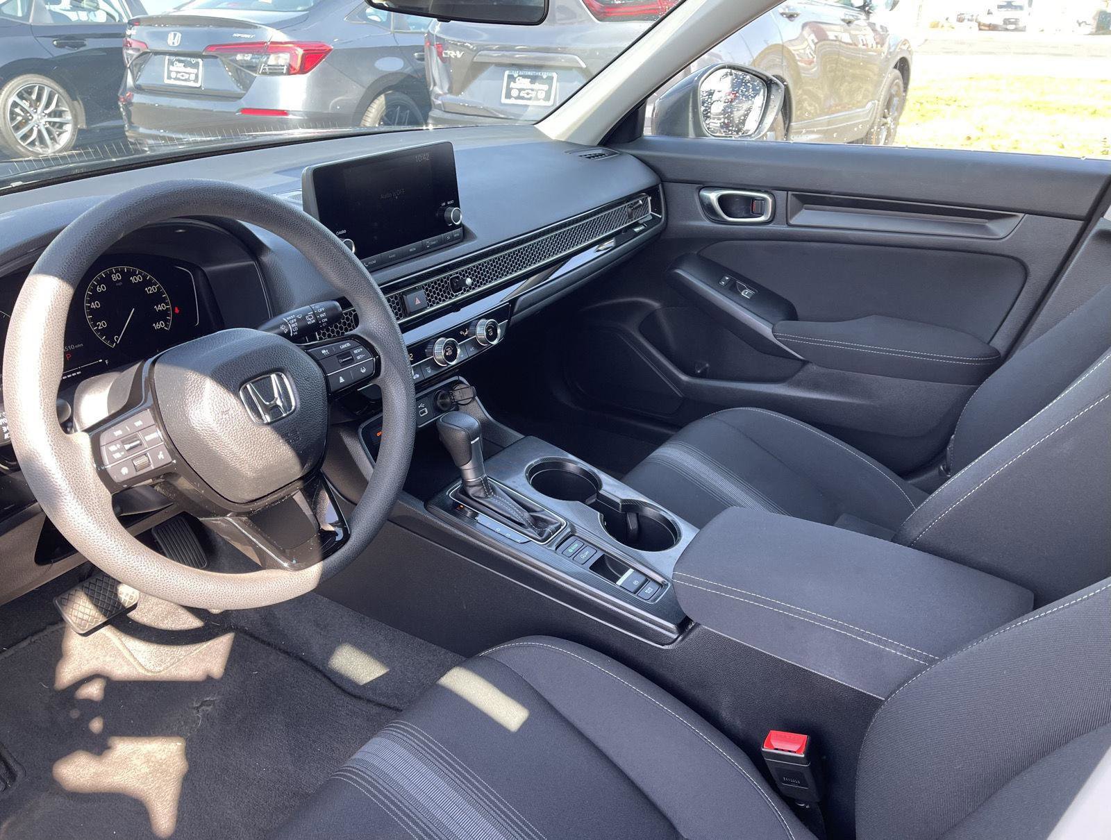 Used 2023 Honda Civic LX image 4