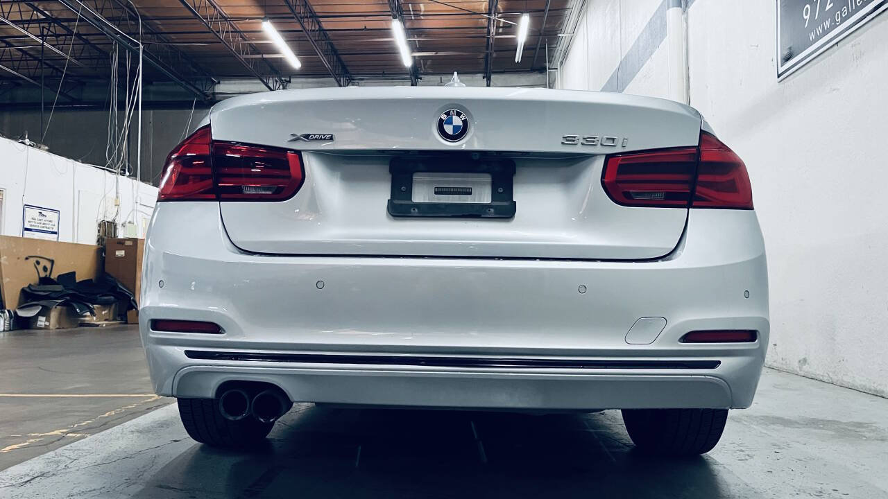 Used 2017 BMW 330i xDrive Sedan AWD/4WD image 6