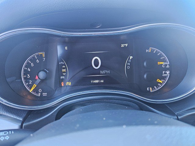 Used 2019 Jeep Grand Cherokee Limited image 16