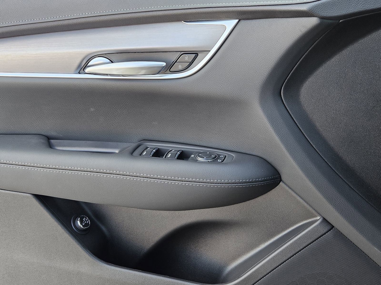 New 2026 Cadillac XT5 Luxury image 24