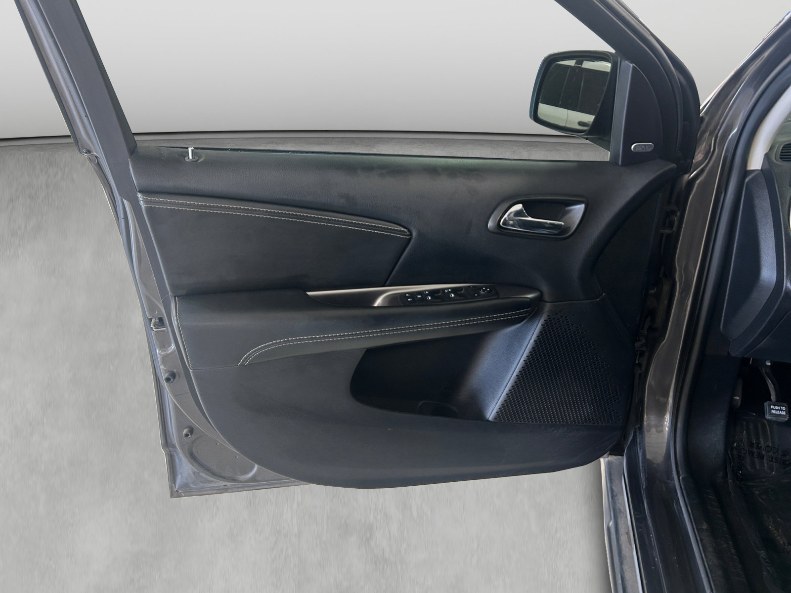 Used 2019 Dodge Journey Crossroad w/ Navigation Group FWD image 10