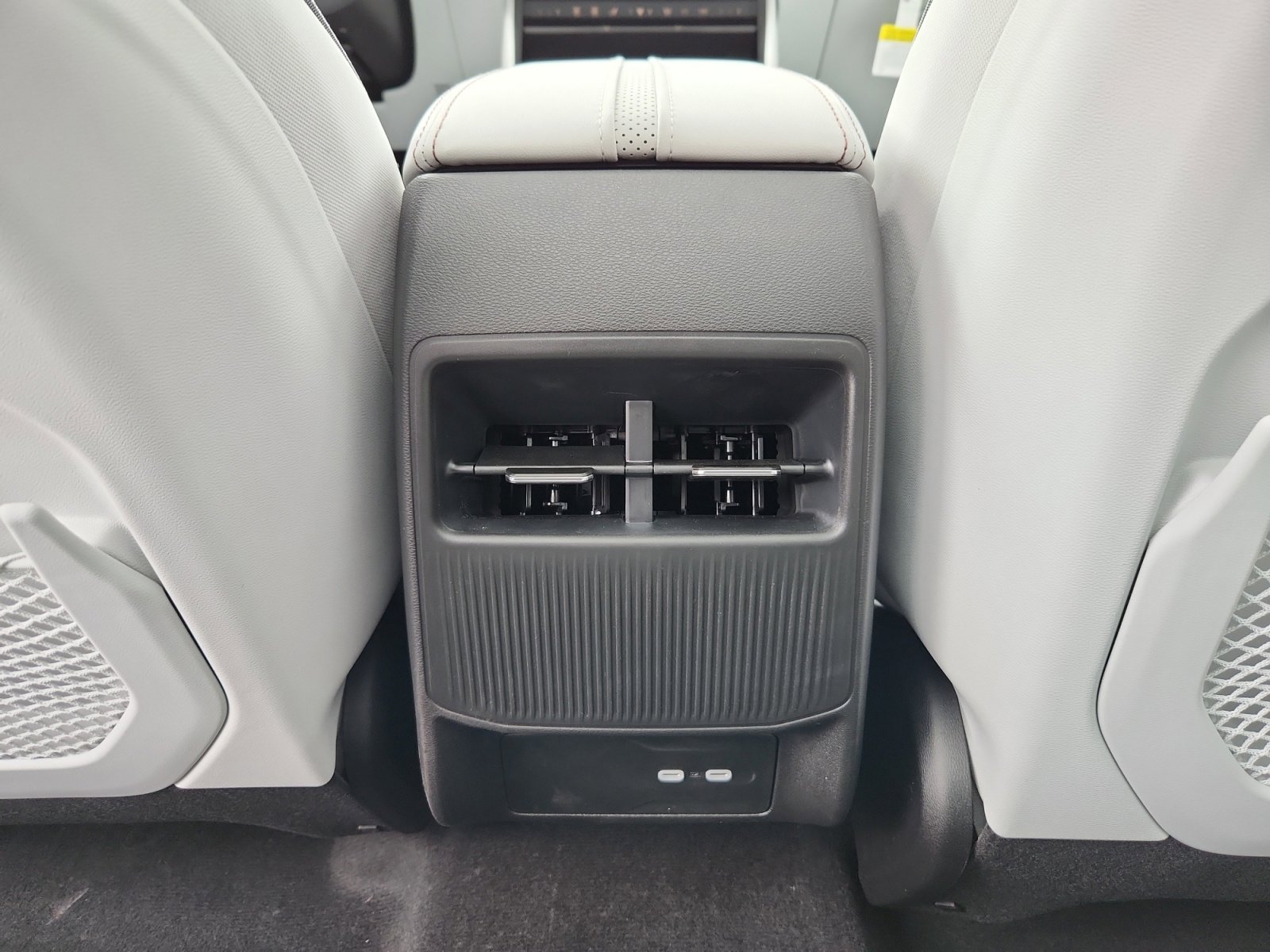 New 2025 Jeep Wagoneer S Limited image 32