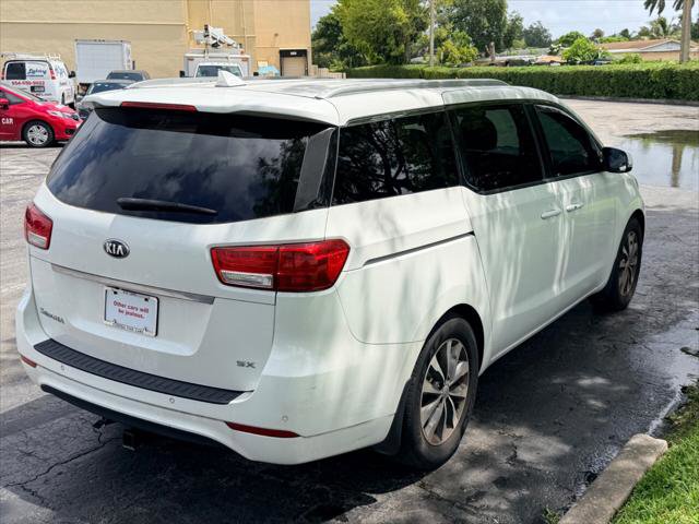 Used 2017 Kia Sedona SX FWD image 7