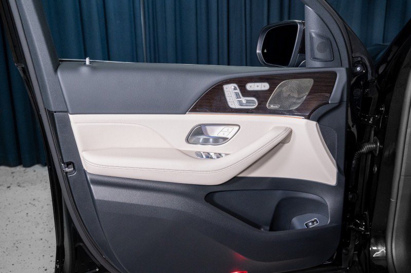 Certified 2026 Mercedes-Benz GLS 450 4MATIC image 12