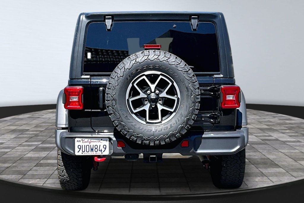 Certified 2025 Jeep Wrangler Unlimited Rubicon w/ Convenience Group AWD/4WD image 22