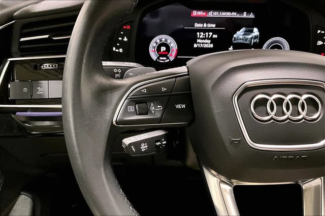 Used 2023 Audi Q7 2.0T Premium Plus w/ Premium Plus Package AWD/4WD image 12