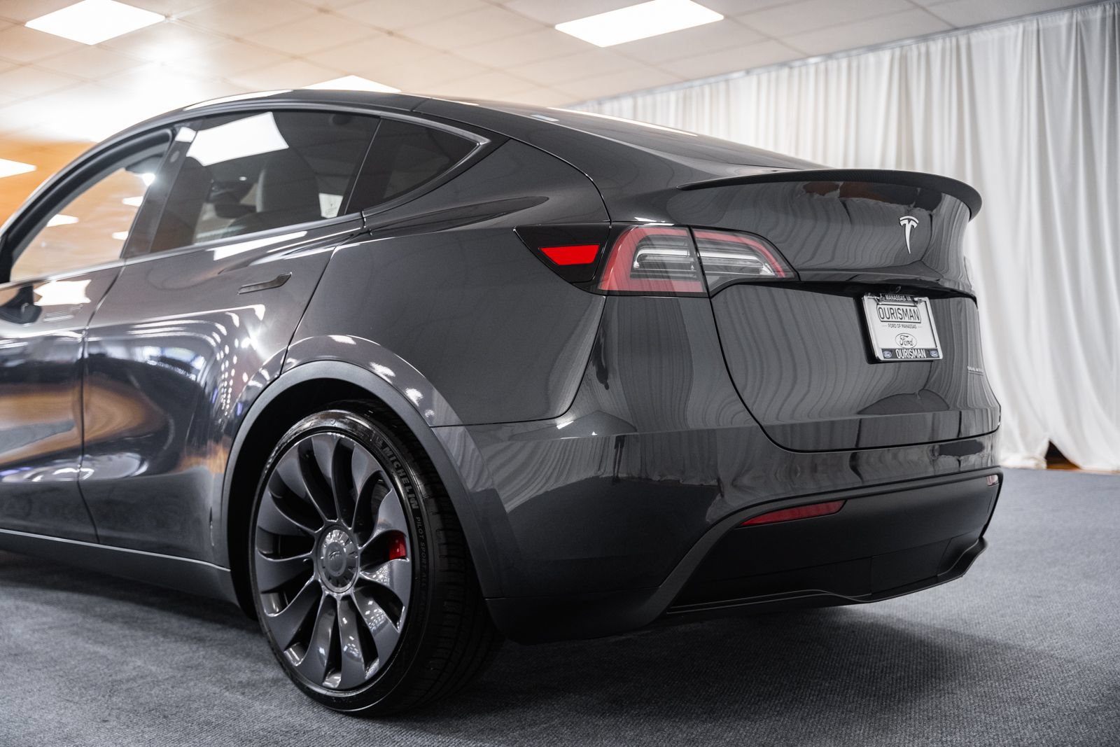 Used 2024 Tesla Model Y Performance AWD/4WD image 5