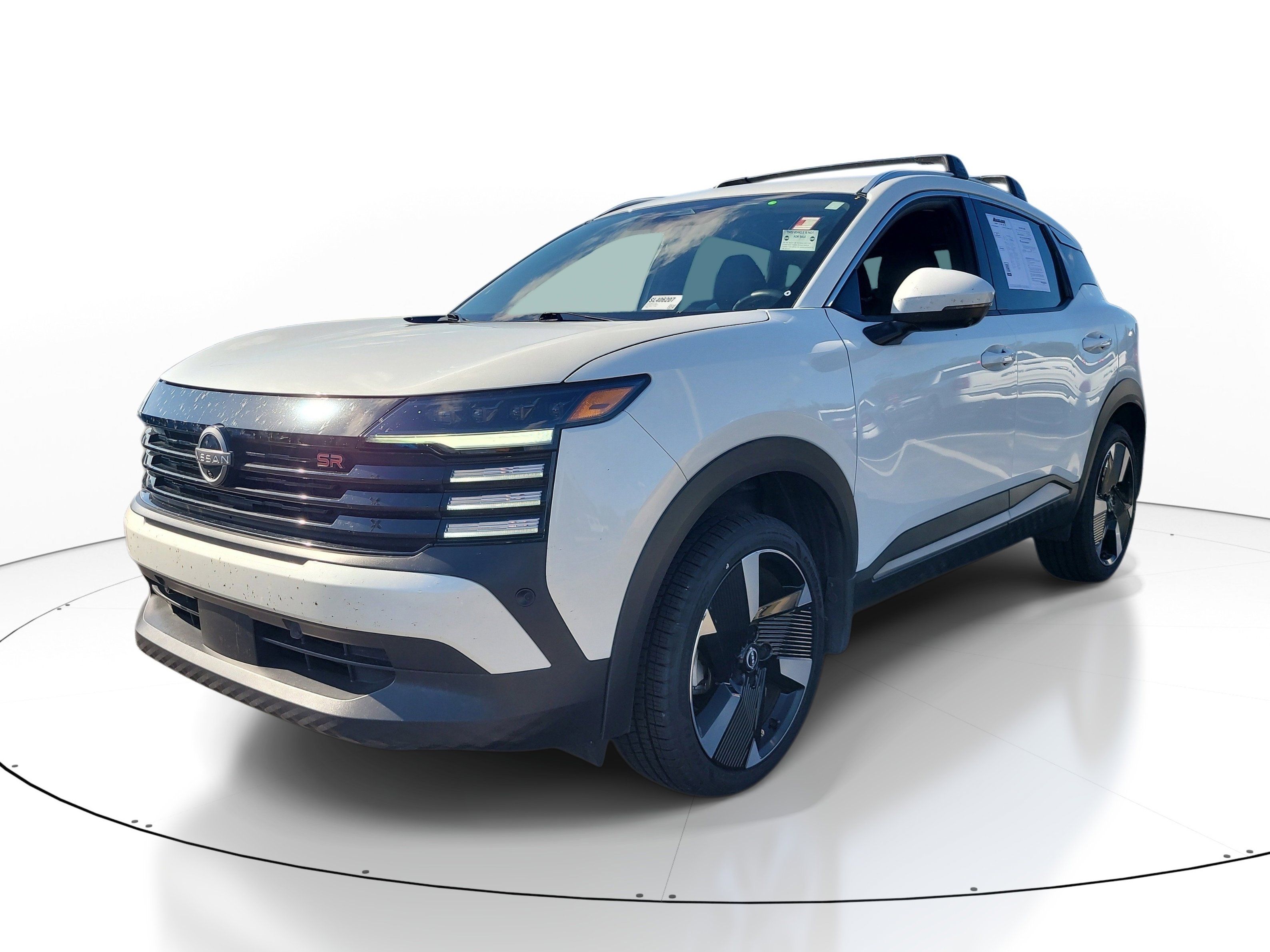 Used 2025 Nissan Kicks SR FWD image 3
