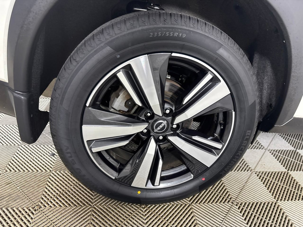 Used 2023 Nissan Rogue SL w/ SL Premium Package AWD/4WD image 36