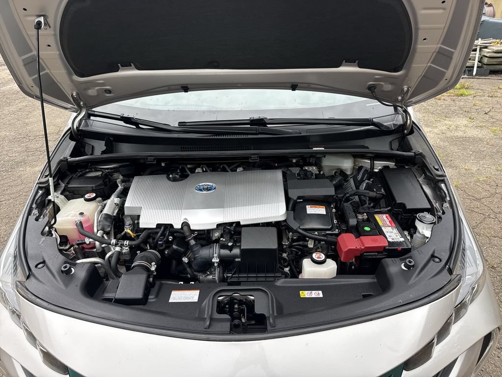 Used 2020 Toyota Prius Prime XLE FWD image 25
