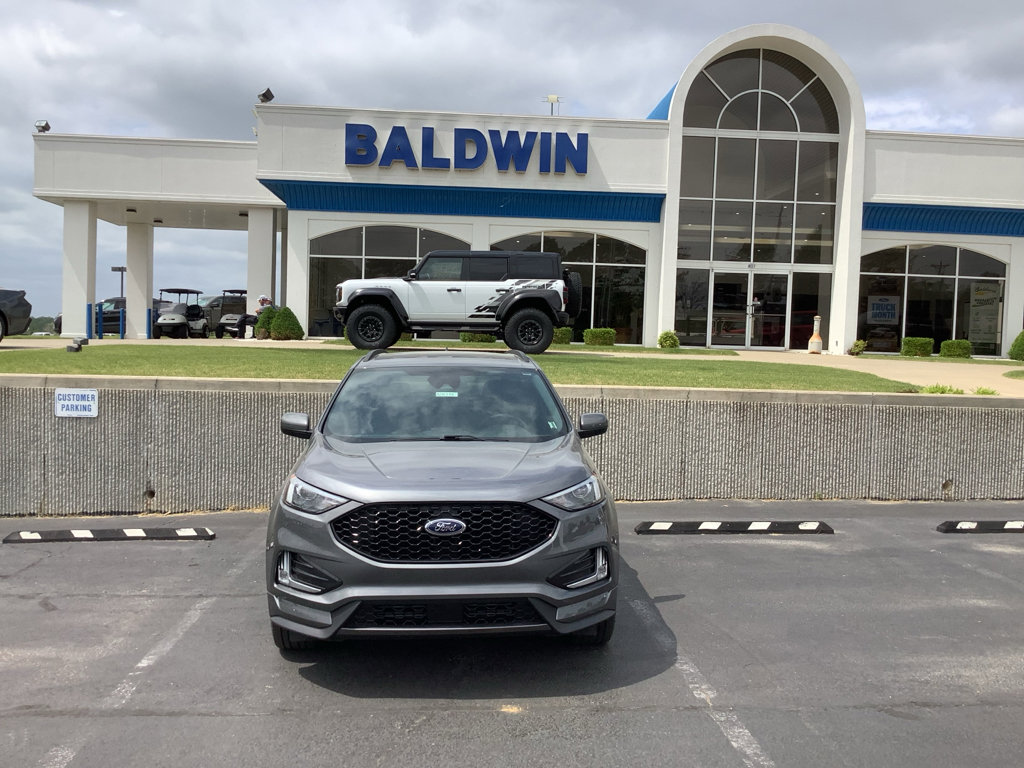 Used 2024 Ford Edge ST-Line image 2