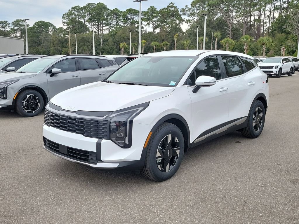 New 2026 Kia Sportage LX w/ LX Convenience Package FWD image 3