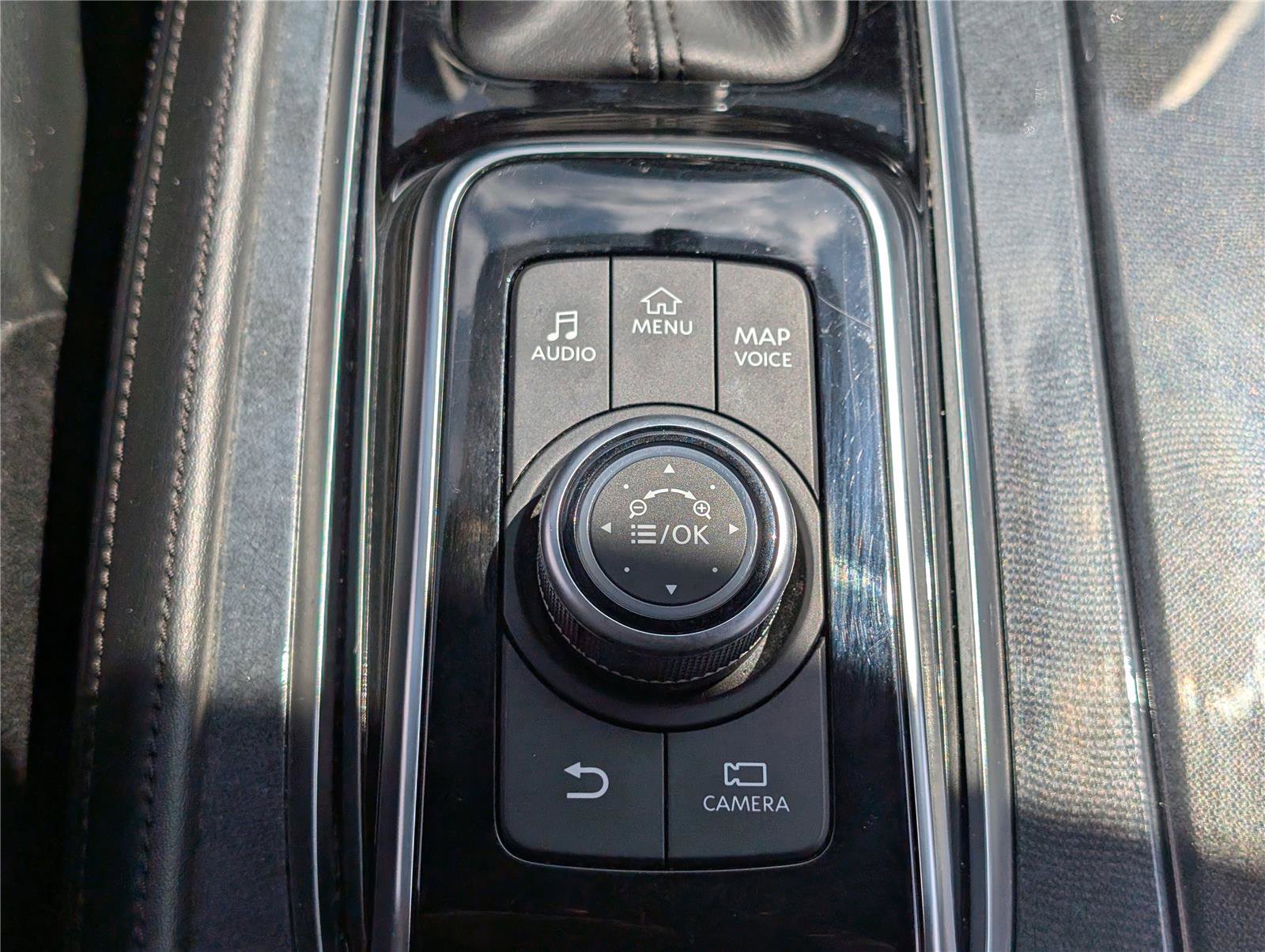 Used 2023 Nissan Armada SL w/ Midnight Edition Package image 26