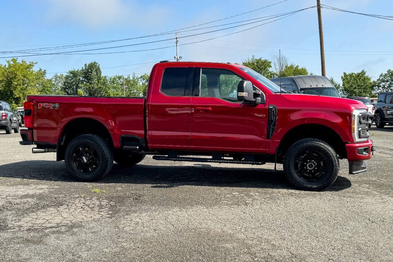 Used 2023 Ford F250 XLT w/ XLT Premium Package AWD/4WD image 2