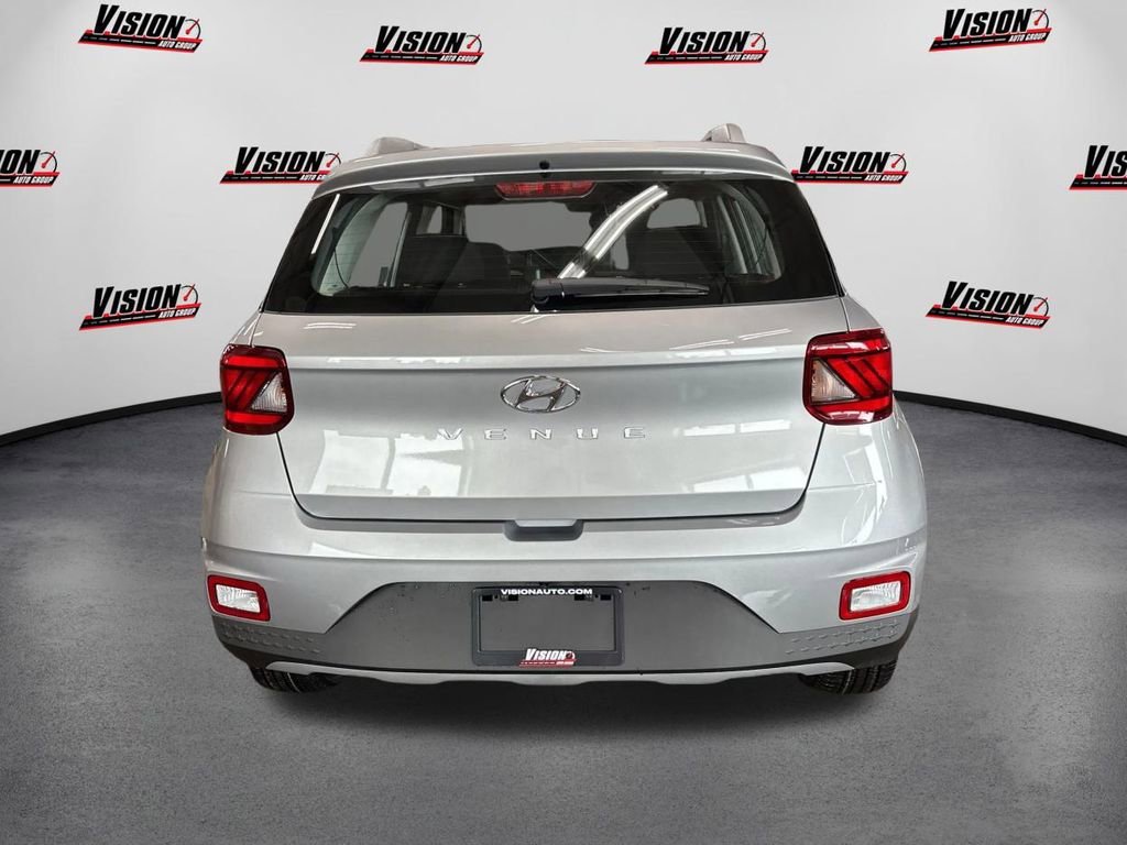 New 2026 Hyundai Venue SEL FWD image 6