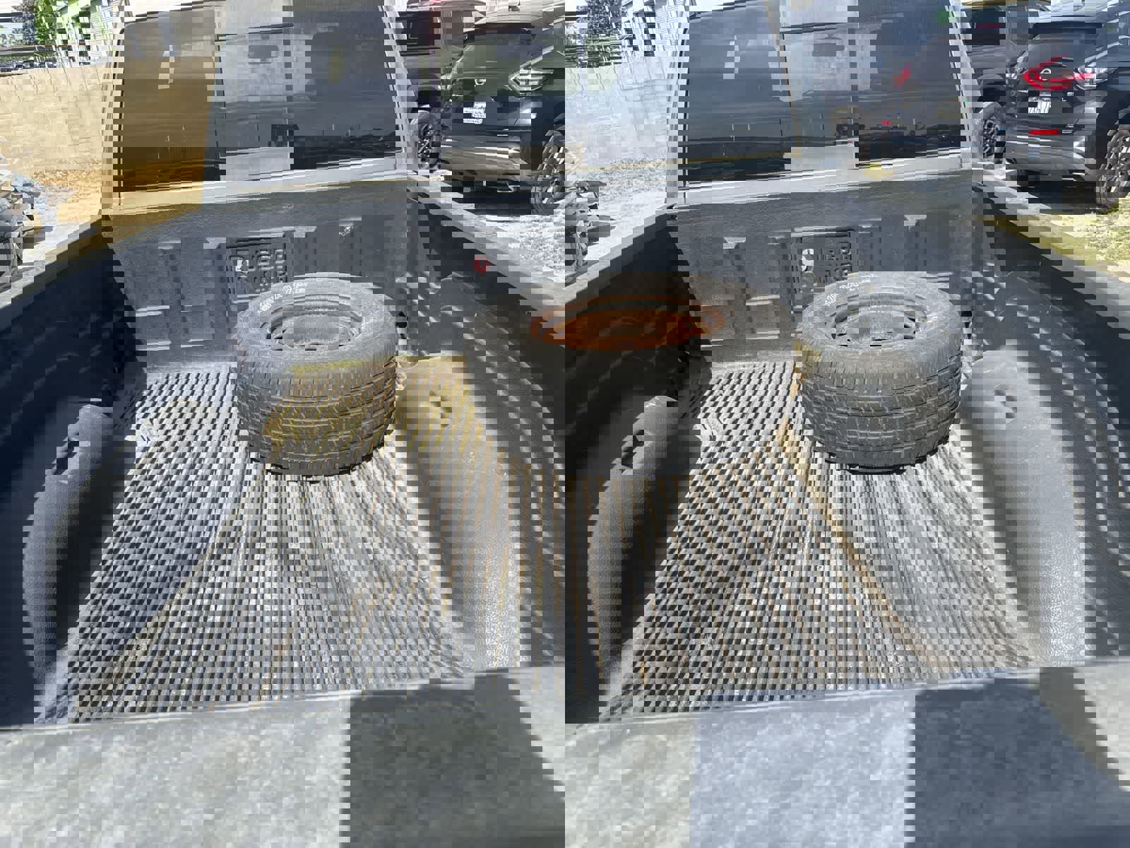 Used 2010 Dodge Ram 1500 Truck SLT image 17