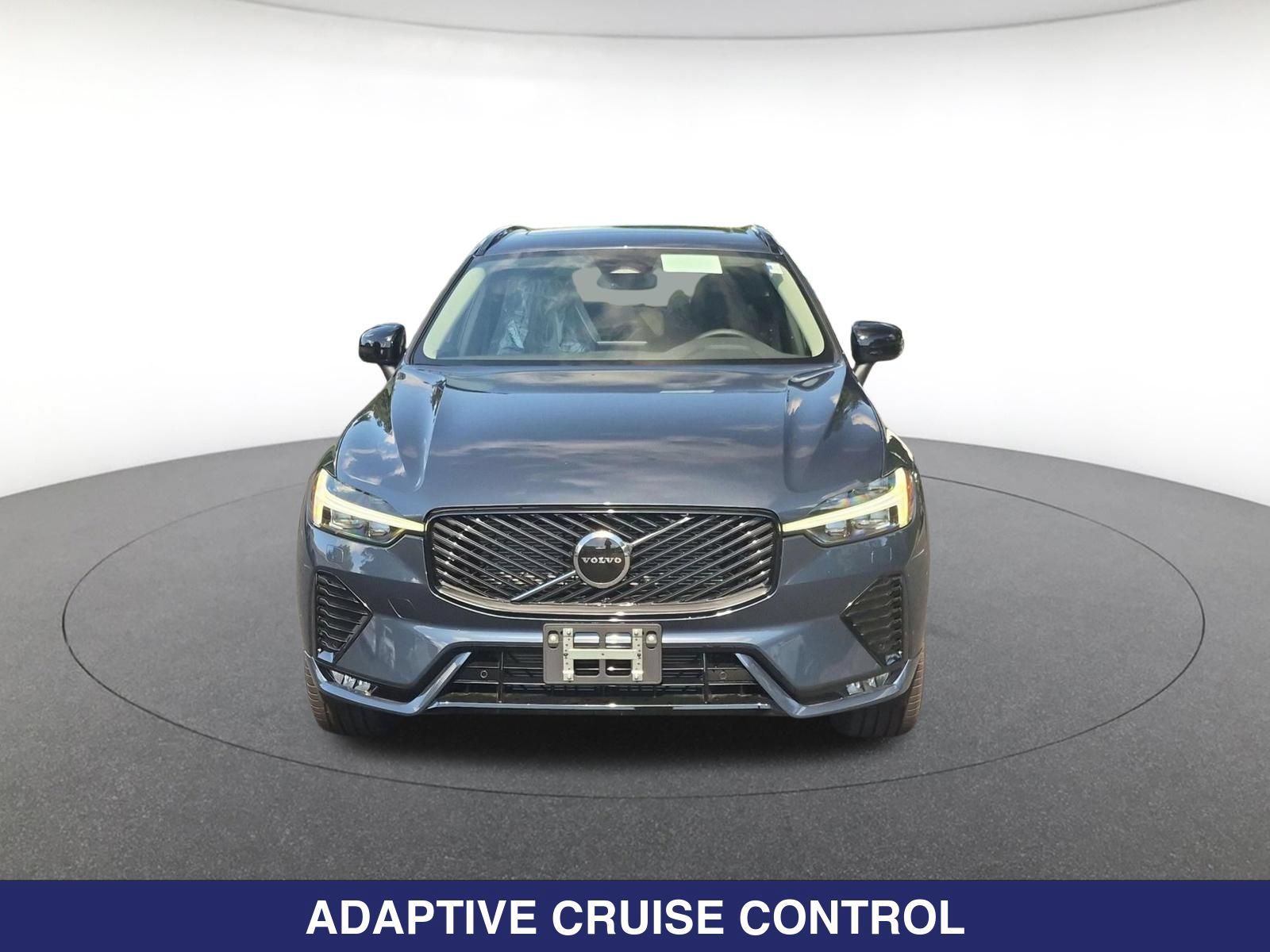 New 2027 Volvo XC60 B5 Core AWD/4WD image 2