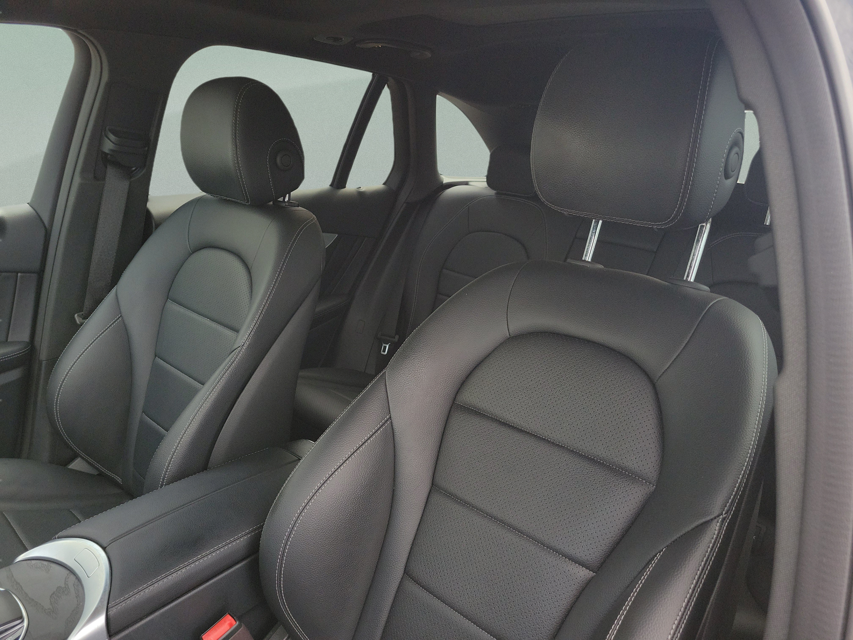 Used 2022 Mercedes-Benz GLC 300 image 17