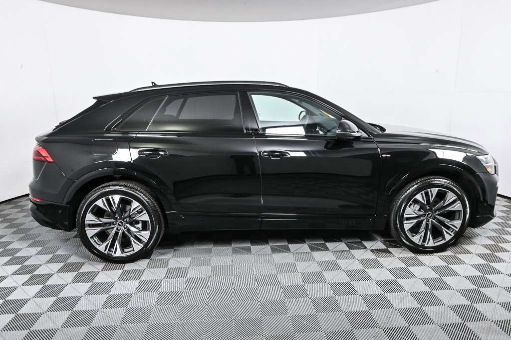 New 2026 Audi Q8 Premium Plus image 2