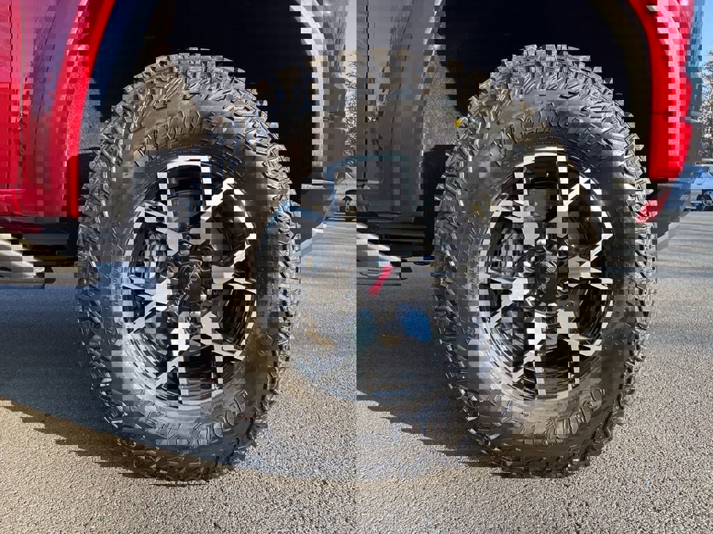 New 2026 GMC Canyon AT4X w/ LPO, Black Badging Package image 9