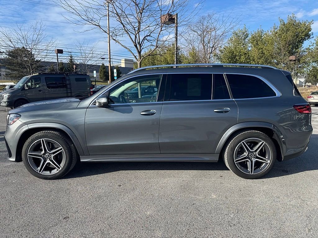 Used 2024 Mercedes-Benz GLS 450 4MATIC image 6