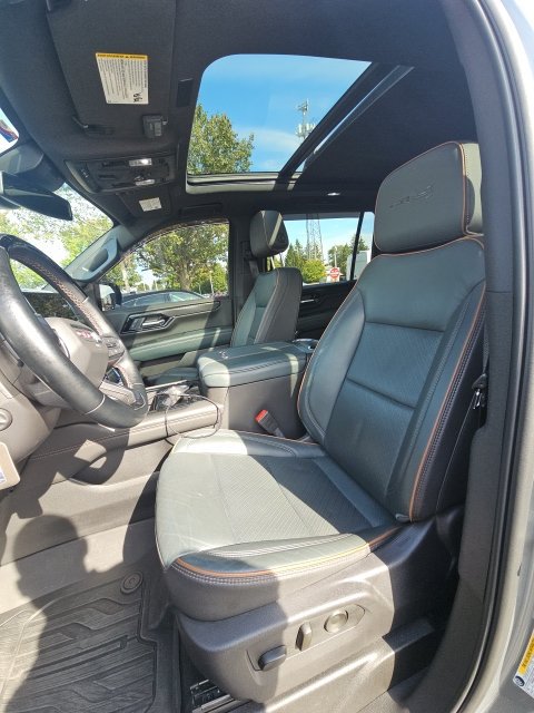 Used 2025 GMC Yukon XL AT4 AWD/4WD image 4