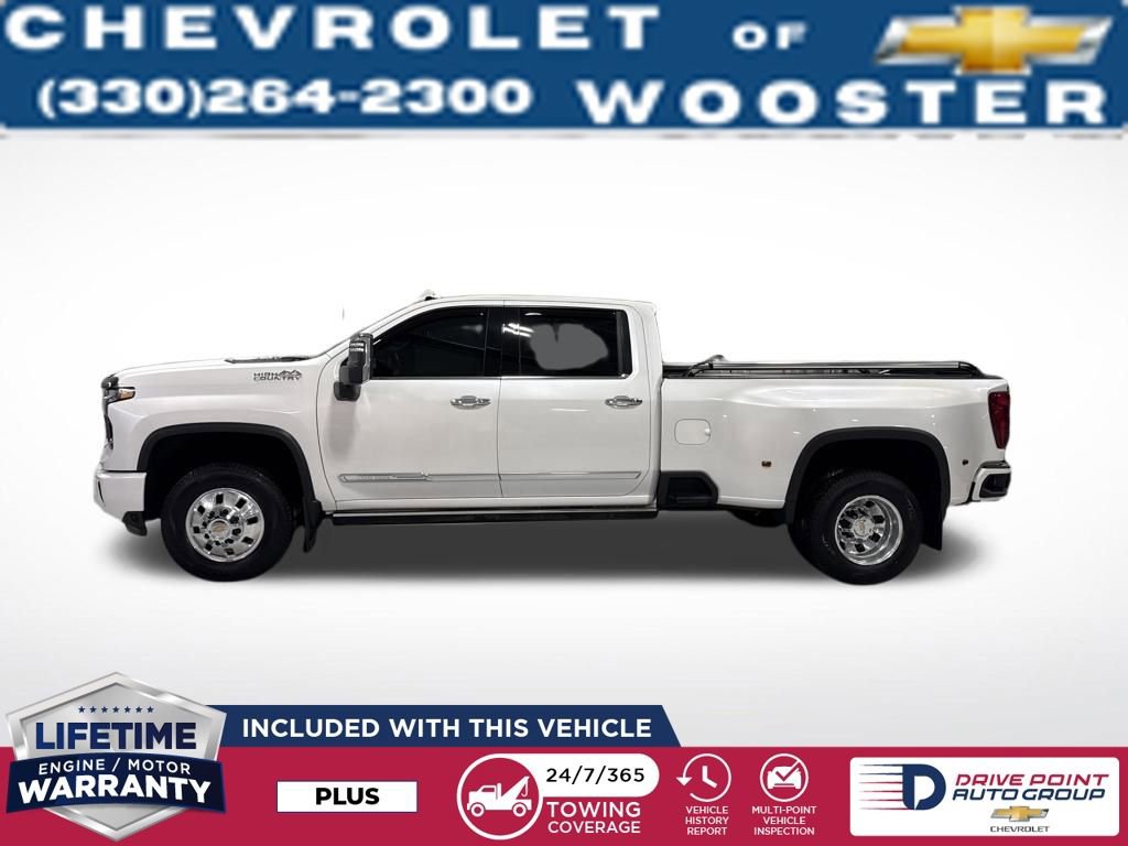 Used 2024 Chevrolet Silverado 3500 High Country w/ High Country Premium Package image 2