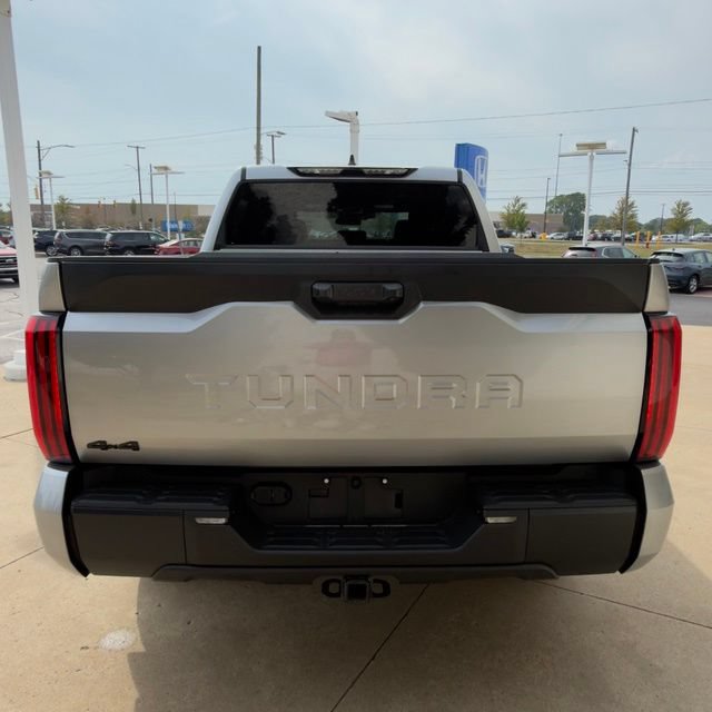 Used 2025 Toyota Tundra SR w/ SR Tow Package AWD/4WD image 4