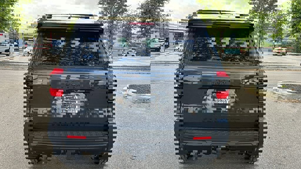 New 2026 Toyota 4Runner SR5 image 7