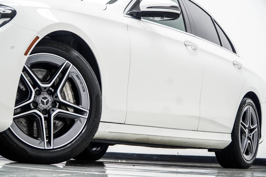 Used 2023 Mercedes-Benz E 350 Sedan image 3
