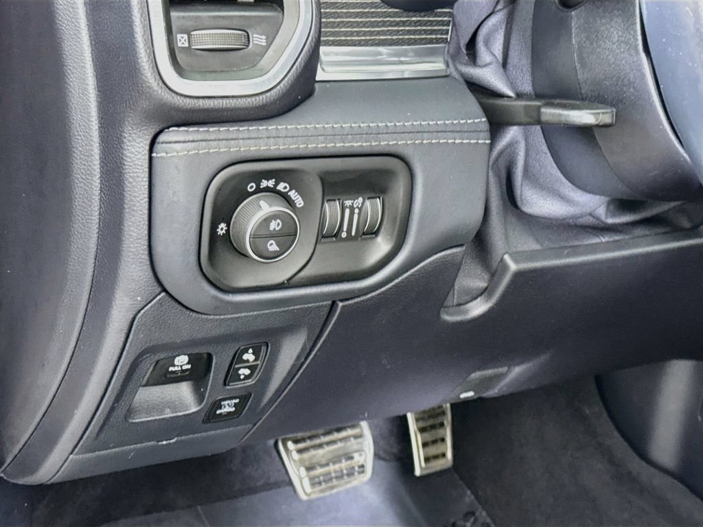 Used 2023 RAM 1500 Limited AWD/4WD image 22