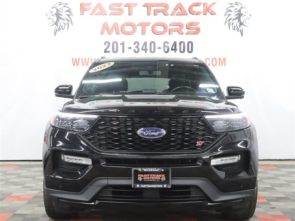 Used 2022 Ford Explorer ST w/ Equipment Group 401A AWD/4WD image 2