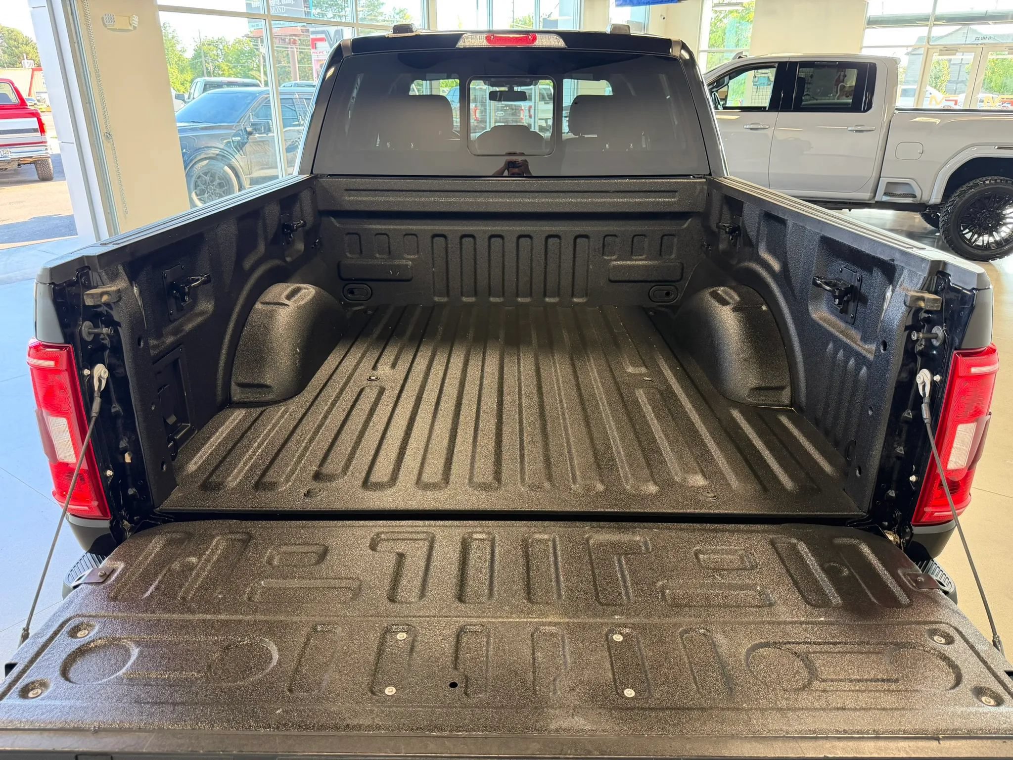 Used 2021 Ford F150 XLT w/ Equipment Group 302A High AWD/4WD image 26