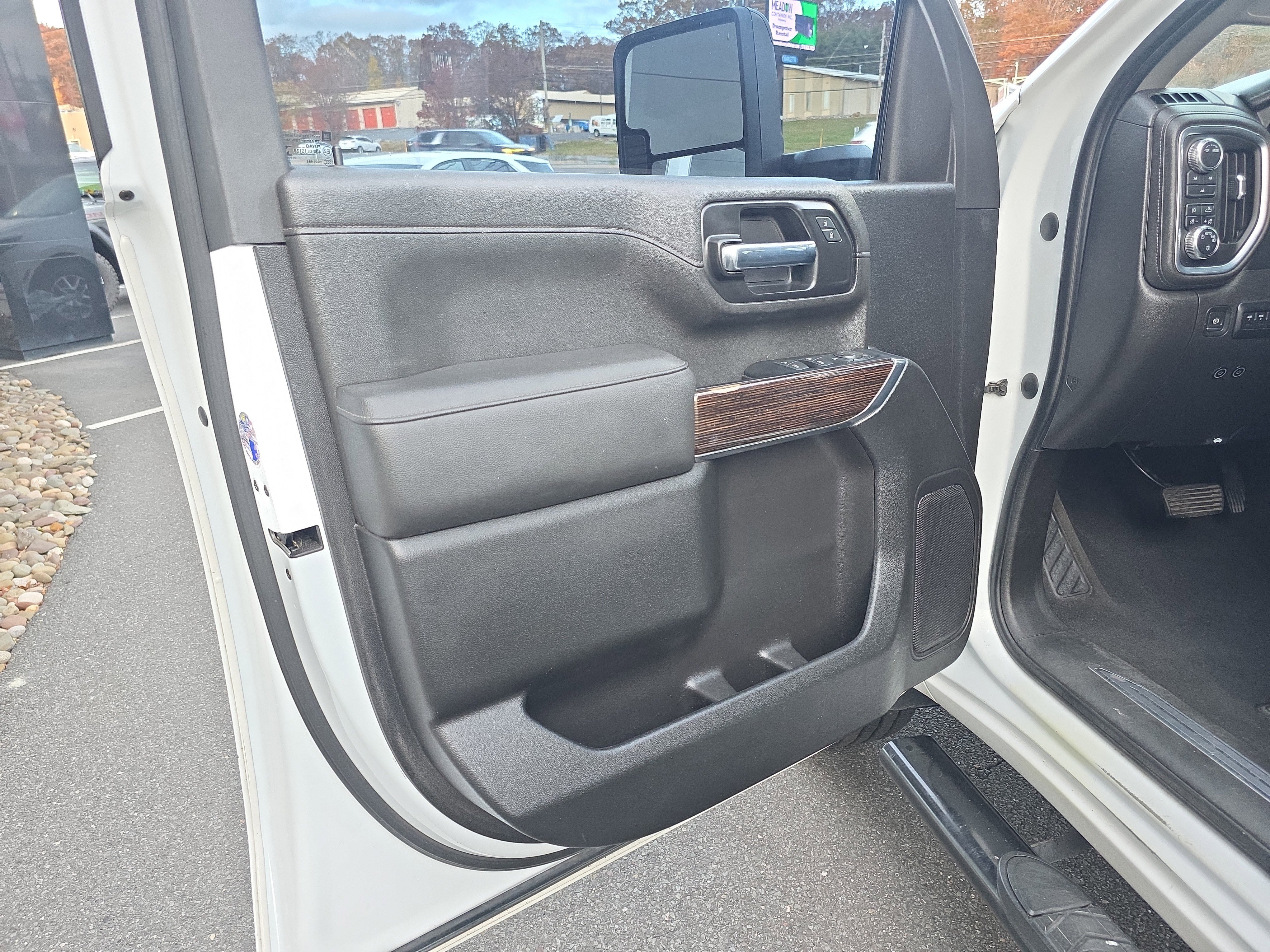 Used 2022 GMC Sierra 3500 SLE w/ SLE Convenience Package image 15