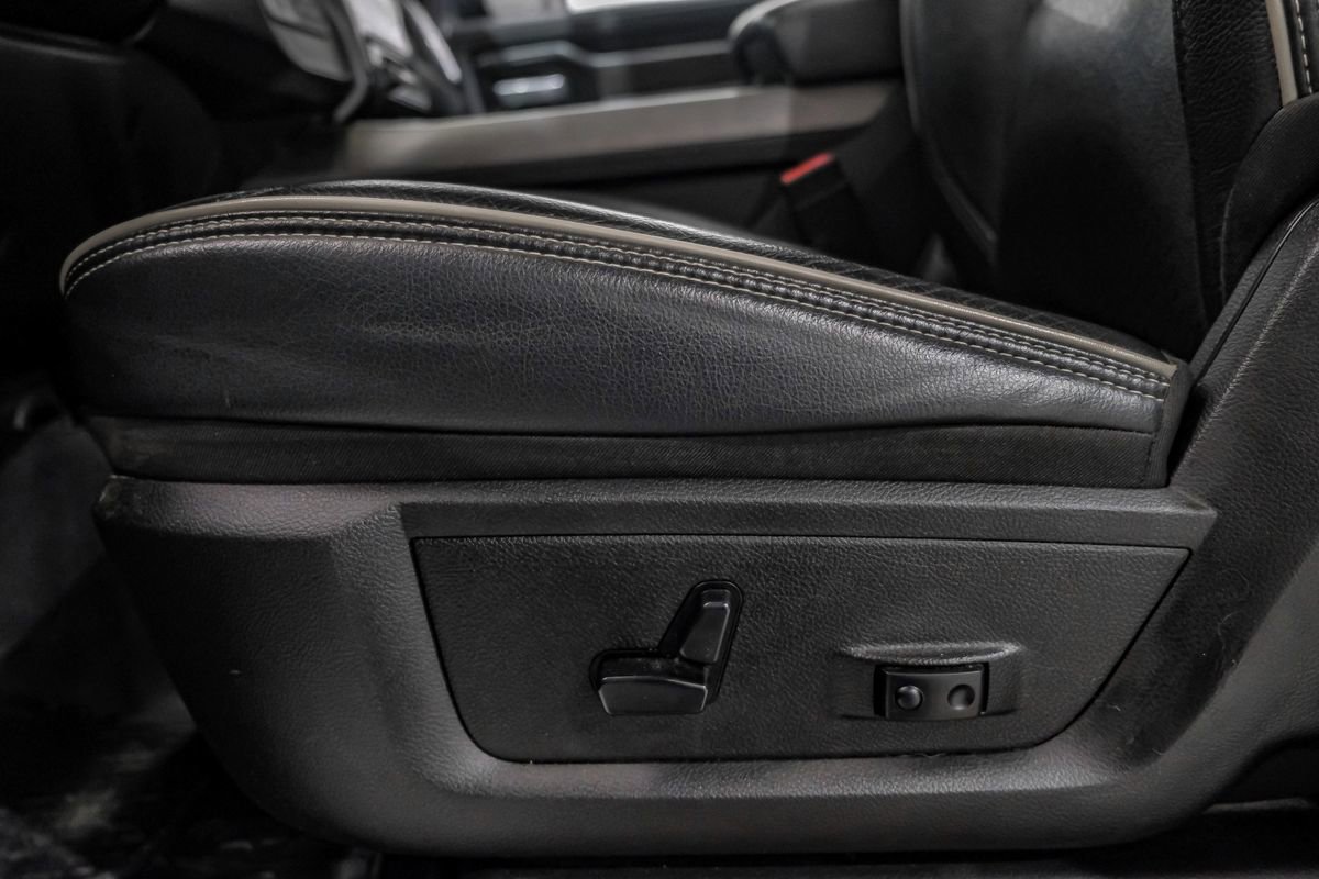 Used 2020 RAM 3500 Laramie w/ Night Edition image 33