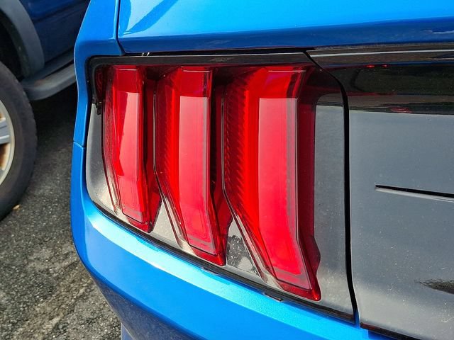 Used 2021 Ford Mustang Coupe RWD image 10