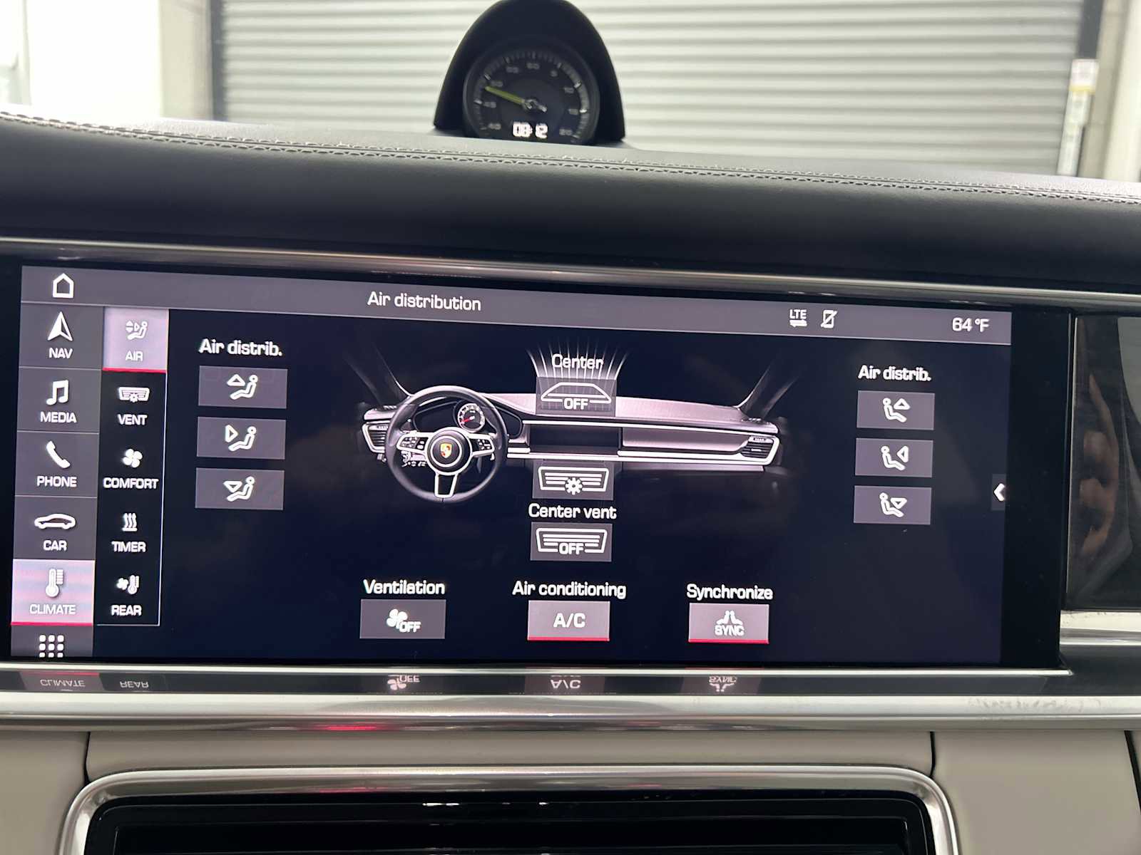 Used 2018 Porsche Panamera 4 Executive image 17