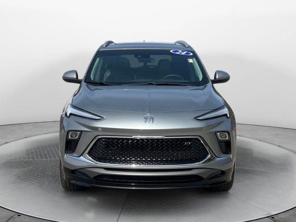 Used 2024 Buick Encore GX Sport Touring w/ Experience Buick Package image 2