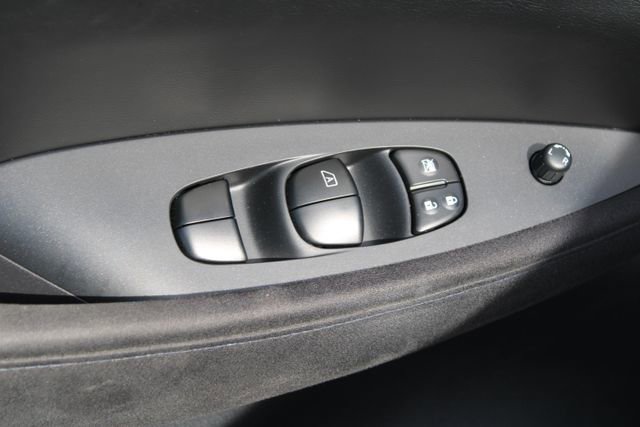 Used 2017 Nissan Leaf S w/ Charge Package image 14