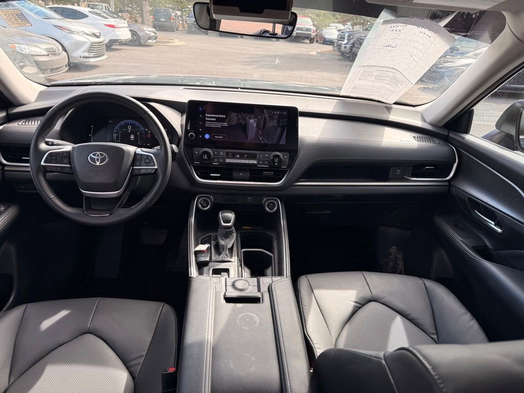 Used 2024 Toyota Grand Highlander XLE image 19
