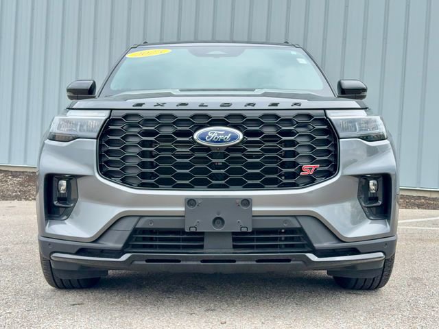 Used 2025 Ford Explorer ST w/ Sun And Sound Package AWD/4WD image 3