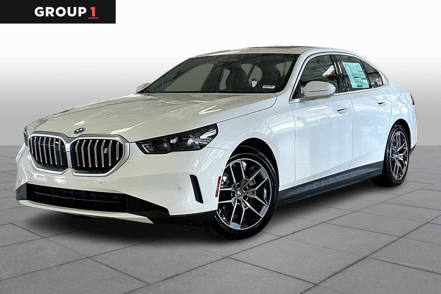 New 2024 BMW i5 eDrive40i w/ Premium Package