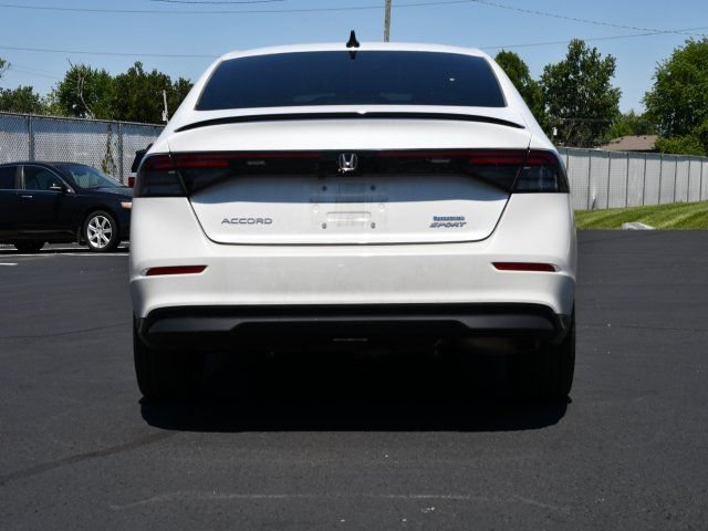 Used 2024 Honda Accord Sport image 6