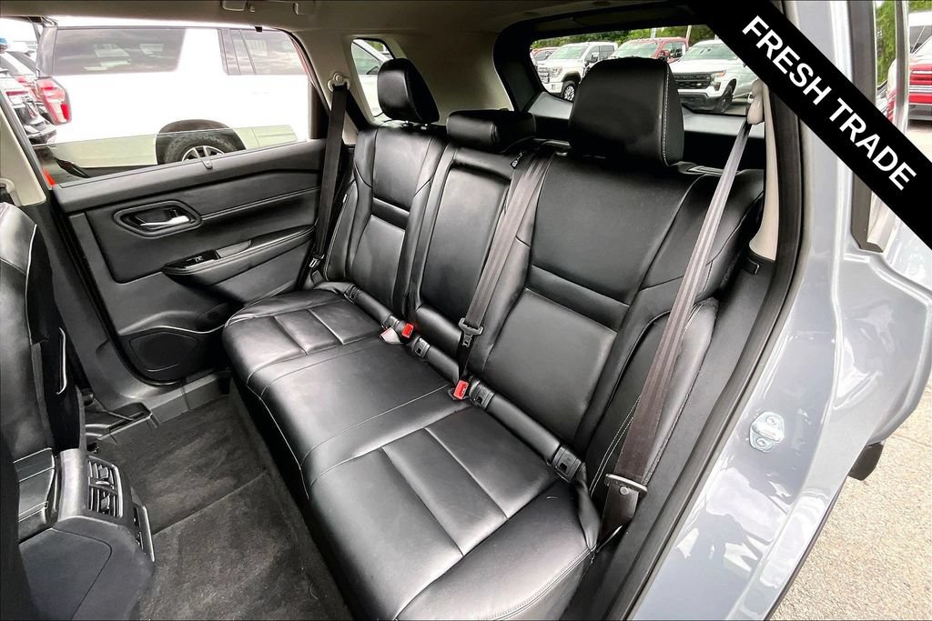 Used 2024 Nissan Rogue SL w/ SL Premium Package FWD image 6