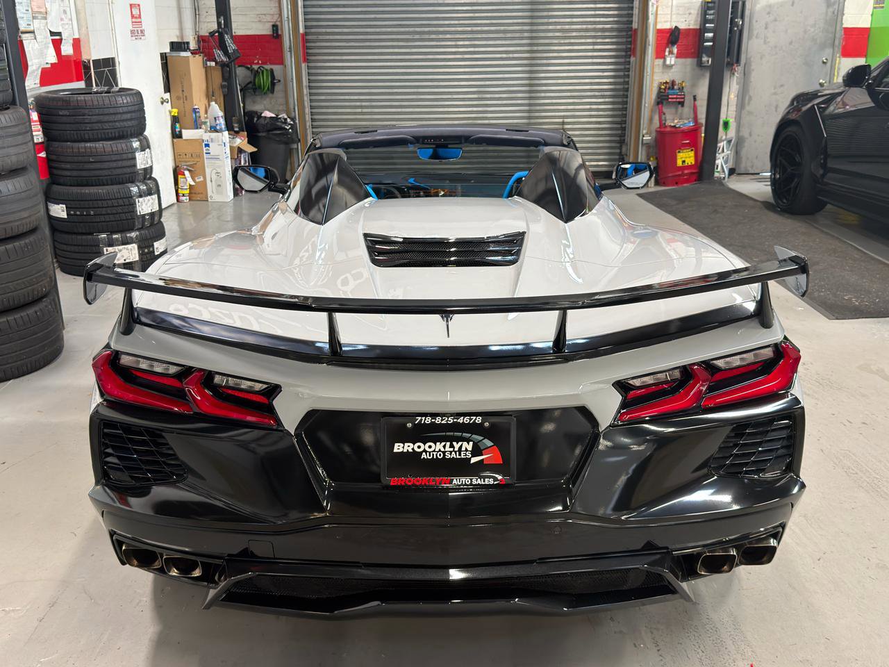 Used 2023 Chevrolet Corvette Stingray Premium Conv w/ Z51 Performance Package image 8