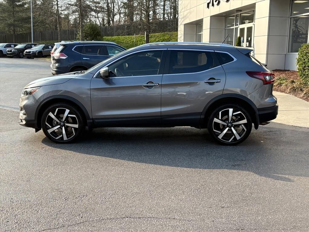 Used 2022 Nissan Rogue Sport SL w/ Premium Package image 5