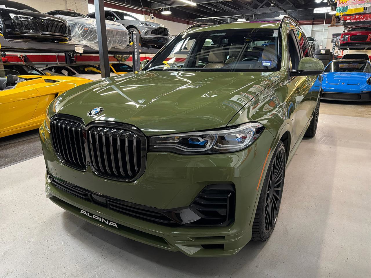 Used 2022 BMW ALPINA XB7 AWD/4WD image 11